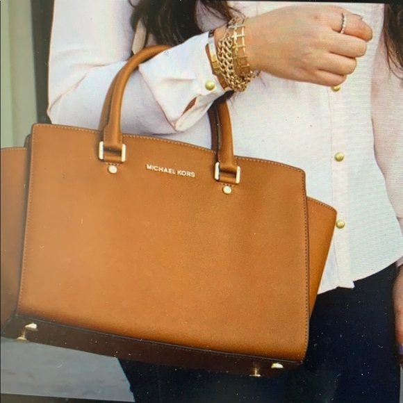 Michael Kors Selma Handbag | RARE - Picture 3 of 11